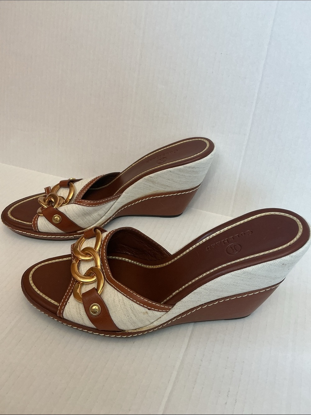 Cole Haan Brown and Cream Leather-Trim Slide Mules with Gold Chain Size 9.5B - Picture 2 of 6